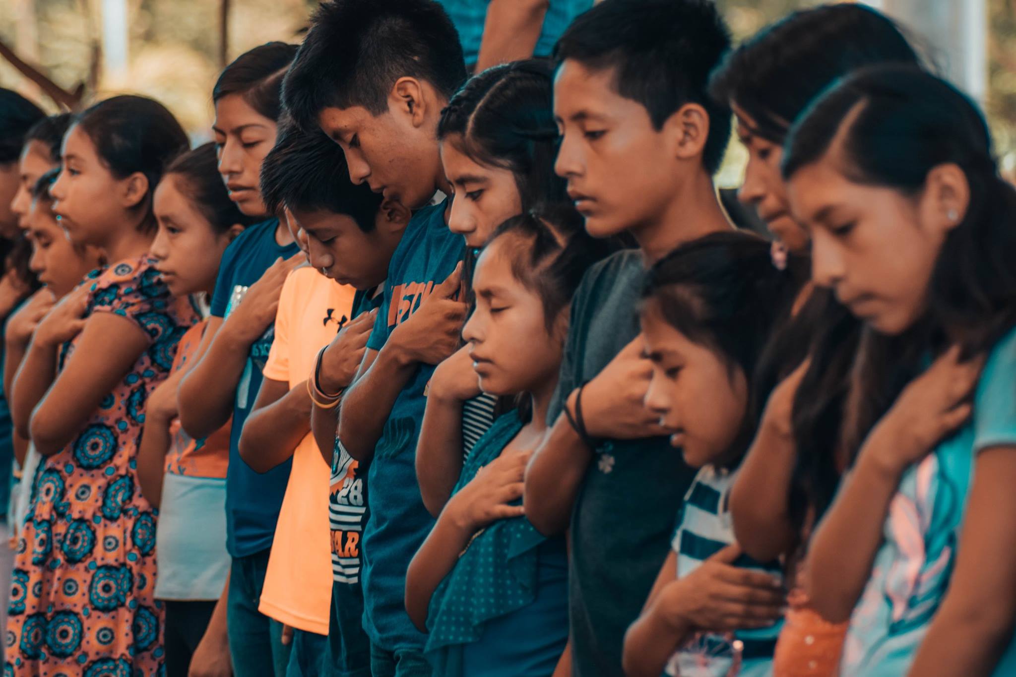 Nuestros Niños Orando Comunidad Acapulco 9646